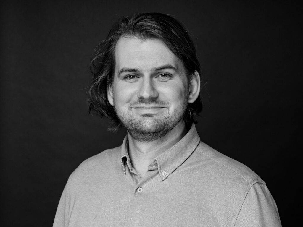 Justin van den Berg van Flowerbed: ‘Als je externe eisen kunt koppelen aan werkprocessen, voer je een gesprek over het dagelijks werk en wordt het hanteerbaar en zelfs leuk voor een organisatie.’